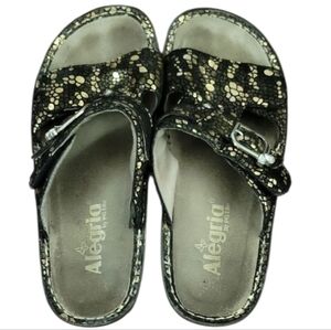 Alegria Black and Gold Patterned Slides